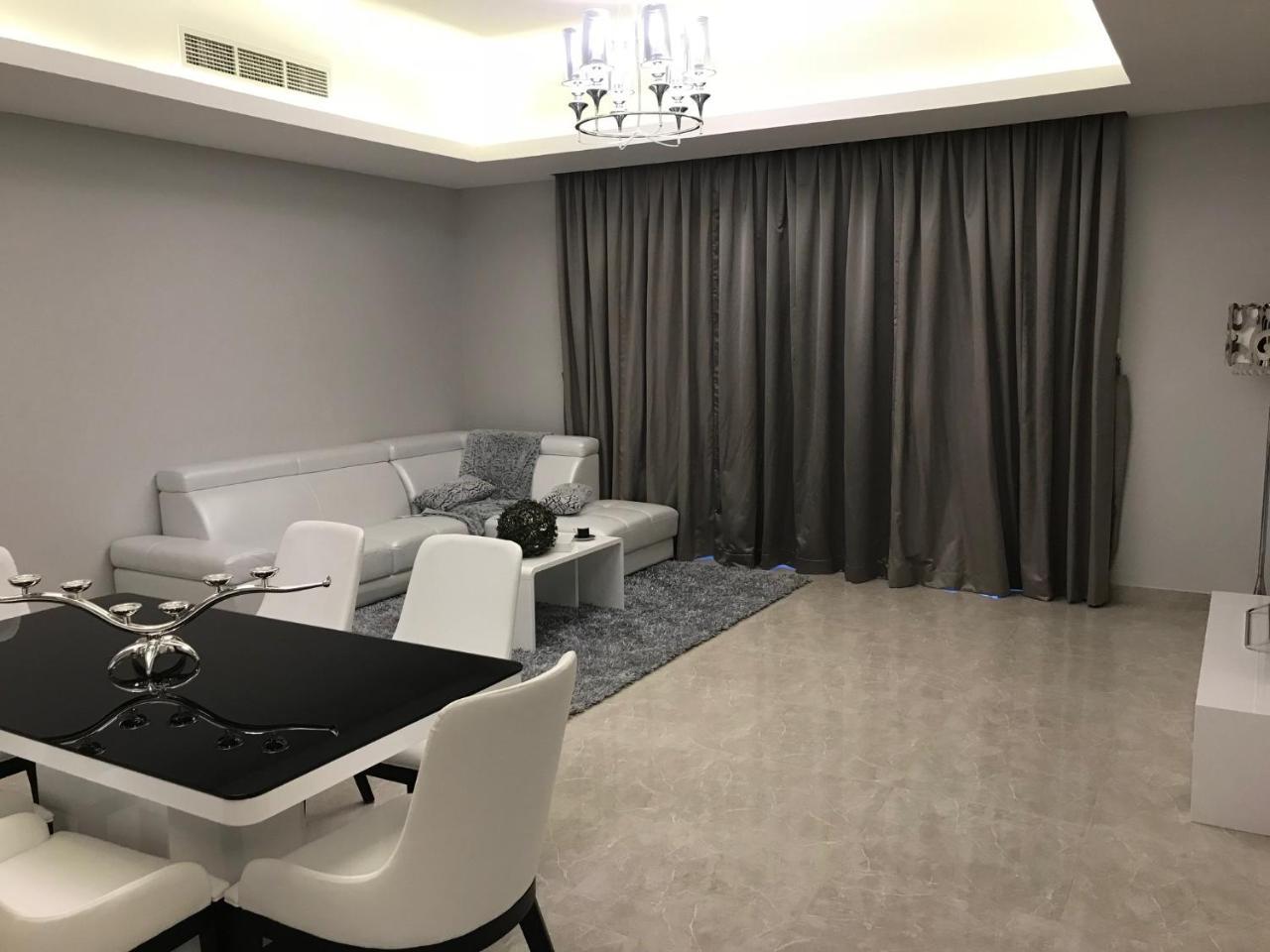 Al Manzil Residence Hidd2 Manama Exteriör bild